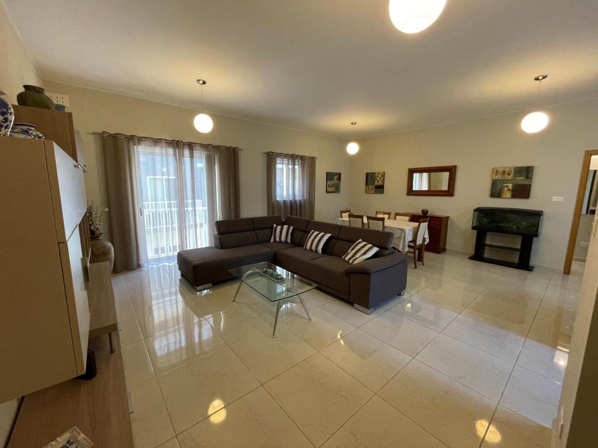 Verdi Apartment - Spacious Modern Apartment, Close To Valletta Santa Vennera Exterior foto